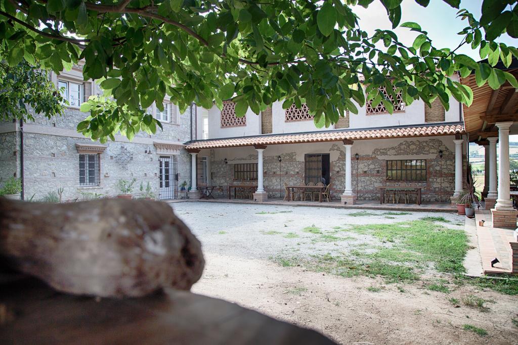 Don Carlo Agriturismo Di Charme Bio Villa Le Pioppe Exterior foto